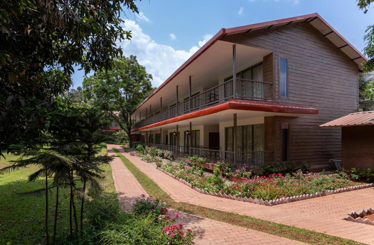 Hotel Oleander Farms, Karjat Exteriér fotografie